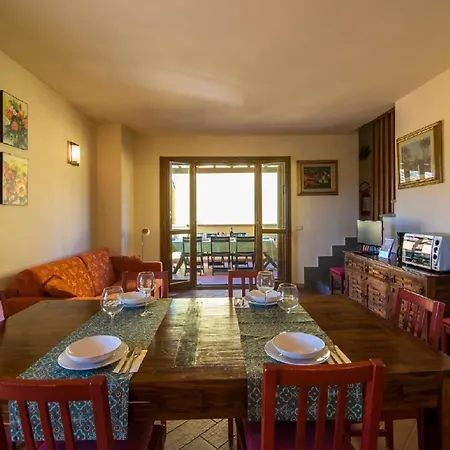 Апартаменты In Mit Eigenem Balkon Альберезе